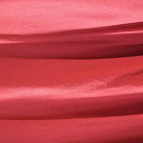 BOYFRIEND RED SWEATER - Picture 3 of 7